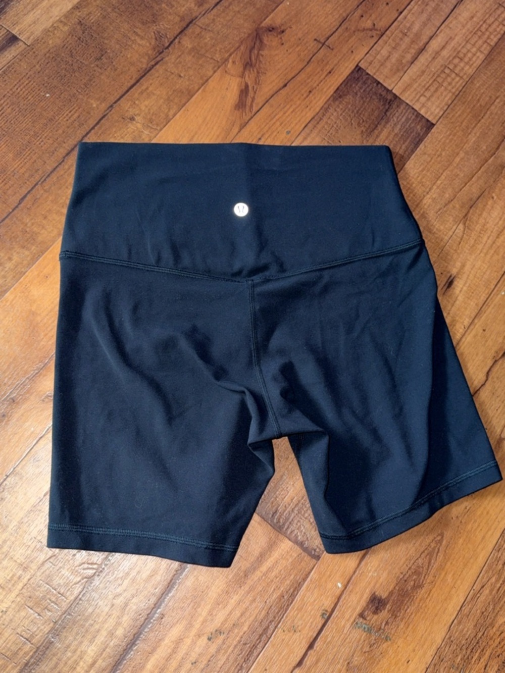Pristine Like New Lululemon Align HR Short 6" Size:8 Black - Picture 10 of 13